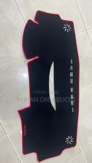 Toyota Venza Dashboard Cover