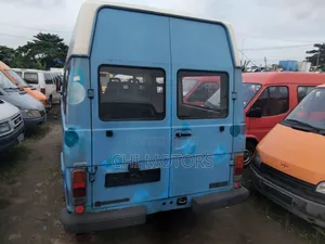 Volkswagen LT 2000 Blue