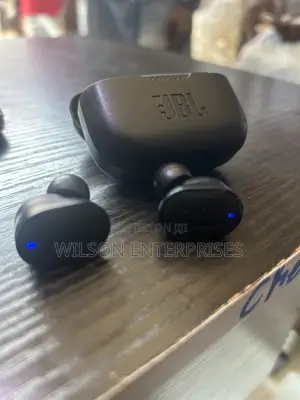 JBL Tune130nctws in-Ear Noise Cancelling Headphones