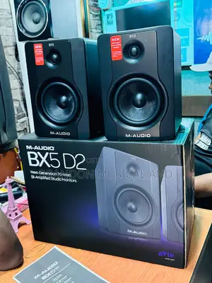 Studio Monitor
