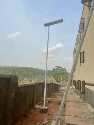 Daytime Charging Solar Light
