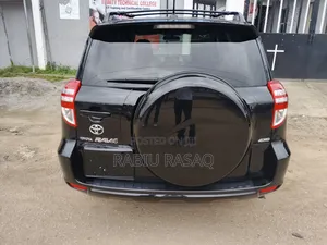 Toyota RAV4 2010 Black