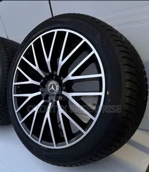 22inches Rim Wit Tyres Mercedes Benz