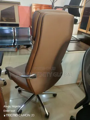 Executive Leather Swivel Chair