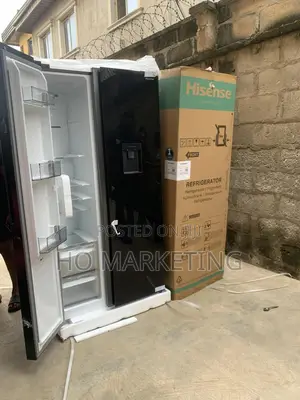 Family‐Sized Hisense – 529 L With Adjustable Glass Shelving