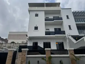 5bdrm Duplex in Guzape Main Abuja for sale