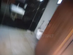 5bdrm Duplex in Kado By Lake View for rent