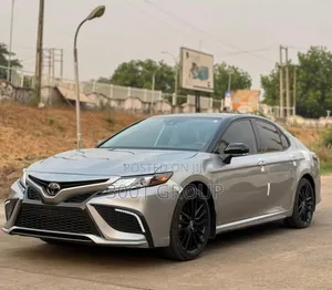 Toyota Camry 2024 Silver