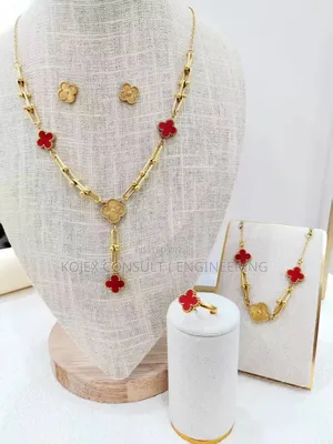 Vintage Vca Pendant Necklaces