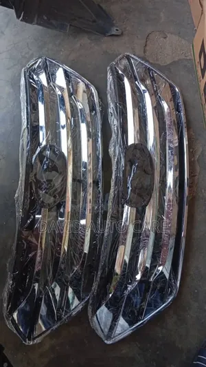 Front Grille Hyundai Santafe 2012 Available