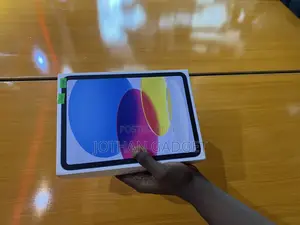 New Apple iPad (2022) 128 GB Silver
