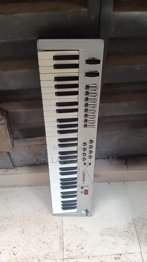 M-Audio Radium 61 Keys Midi Controller