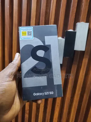 New Samsung Galaxy S21 5G 128 GB Gray