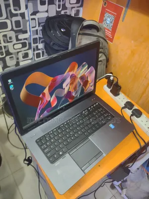 Laptop HP ZBook 17 G2 32GB Intel Core I7 SSD 256GB