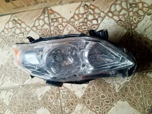 Set Toyota Corolla Head Lamp 2012