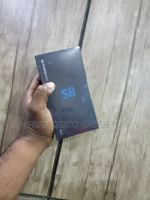 New Samsung Galaxy S8 64 GB Black
