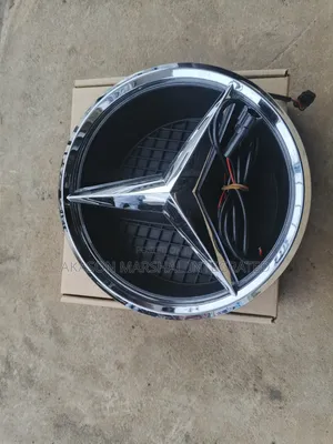 Front Grille Logo Gle/GLC