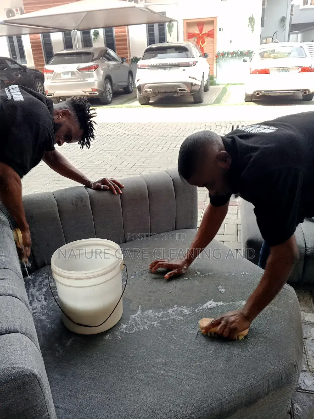 Clean Your Sofa/Couch With Us