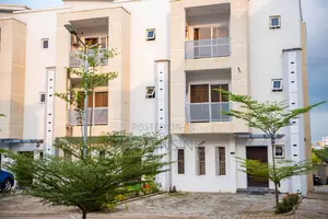 For Short or Long Stay: Stylish Studio Apartment