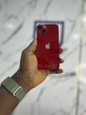Apple iPhone 13 128 GB Red