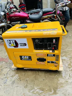 10.5kva Cat Caterpillar Soundproof Generator Uk Standard