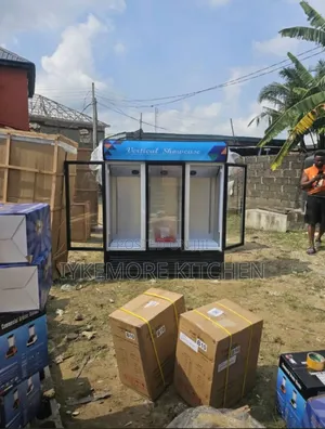 Industrial 3 Door Vertical Chiller Showcase