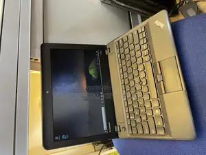 Laptop Lenovo ThinkPad X131e 8GB Intel Core I3 HDD 320GB