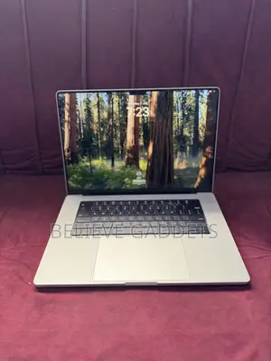 Laptop Apple MacBook Pro 2021 M1 32GB Apple M1 Pro SSD 1T