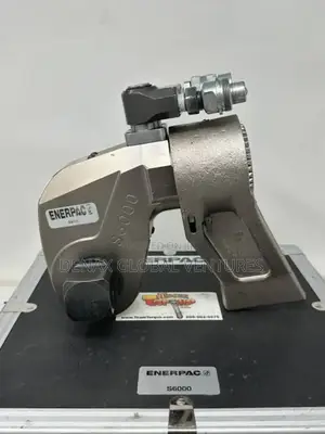 S6000-6150ft-LBF Square Drive Hydraulic Torque Wrench 1-1⁄2"