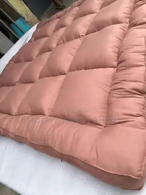Super Comfy and Durable Bedtopper