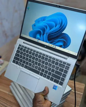Laptop HP EliteBook 840 G8 16GB Intel Core i7 SSD 512GB