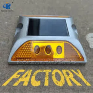 Cat Eye Solar Road Stud