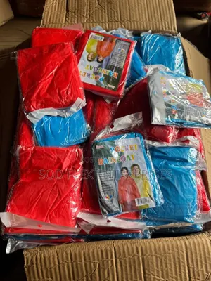 Nylon Rain Coat Available In Carton 300 Pieces