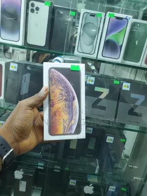 New Apple iPhone XS Max 256 GB Silver