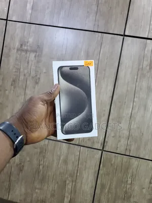 New Apple iPhone 15 Pro Max 256 GB Silver