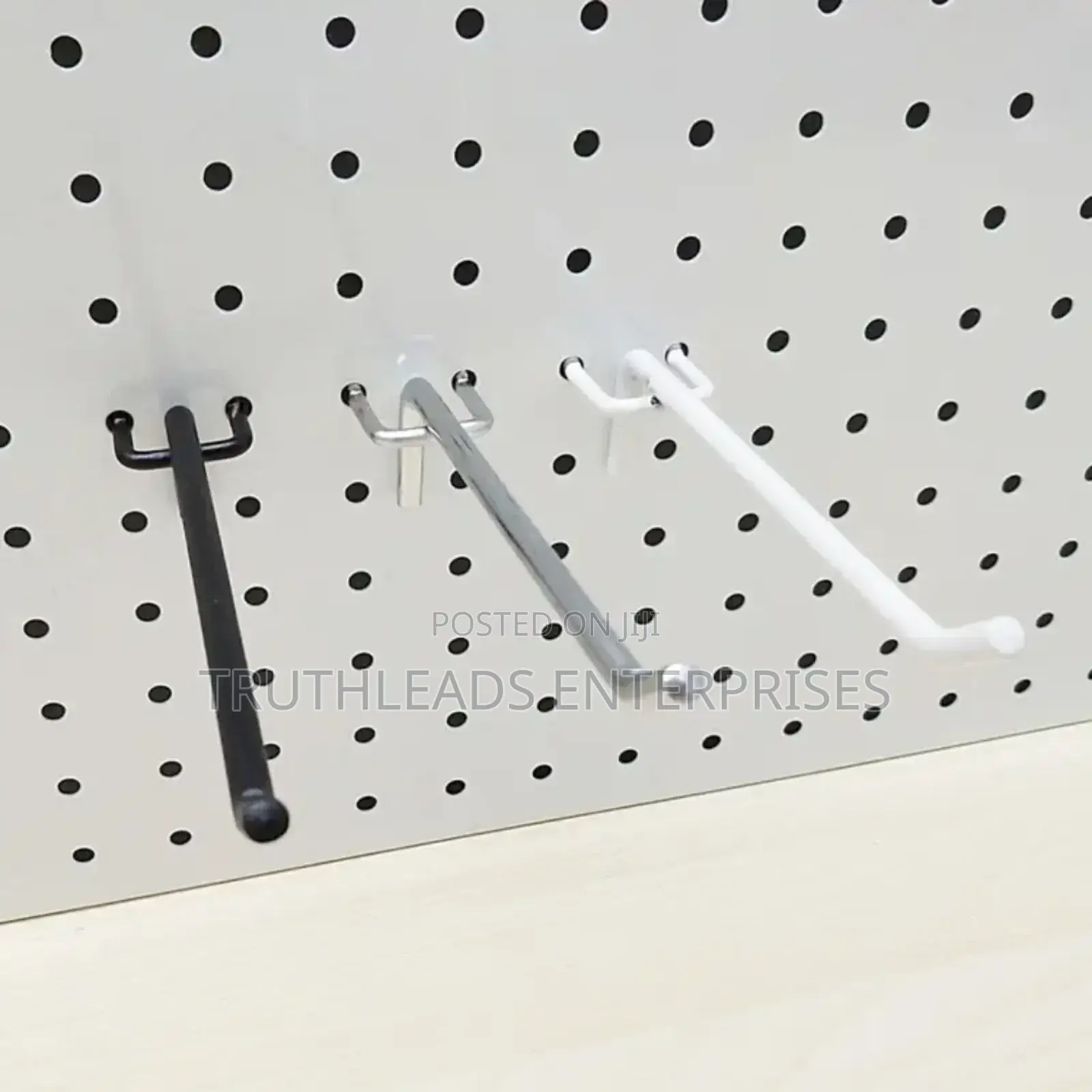 Various Sizes Hanging Peg Hooks