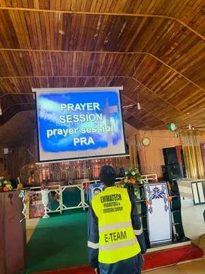 Projectors For Crusade And Presentations Lagos Warri ,Abuja