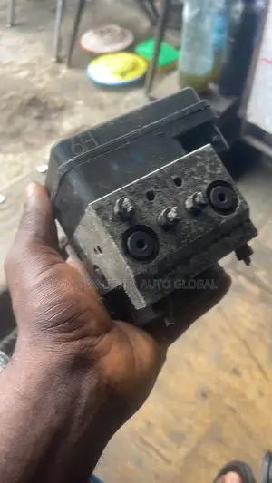 Abs Pump For Toyota Hilux 2005-2010