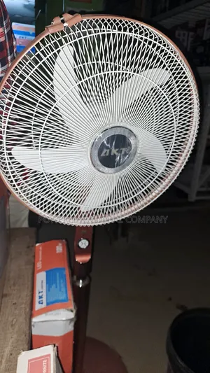 18inches Rechargeable Fan for Homes/ Hotels/ Offices/ Bars