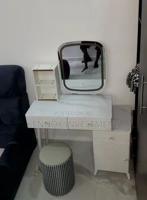 Vanity Set of Makeup Mirror and It's Dressing Table
