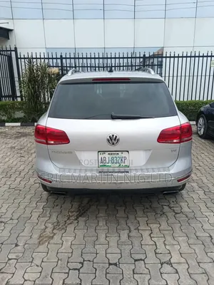 Volkswagen Touareg 2015 Silver