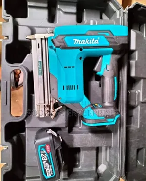 118v Makita Cordless Brad Nailer