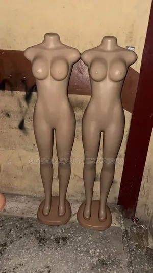 Female Armless Plastic Mannequin