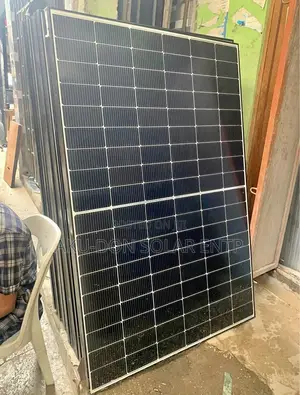 550watts 108cells Canadian Half-Cut Blackframe Solar Panels