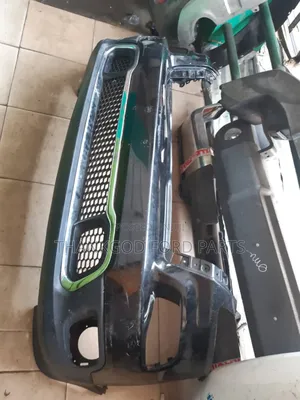 Front Bumper Jeep Cherokee Latitude 2014/2015