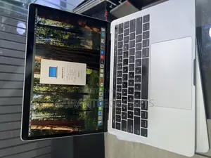 Laptop Apple MacBook Pro 2019 8GB Intel Core i5 SSD 128GB