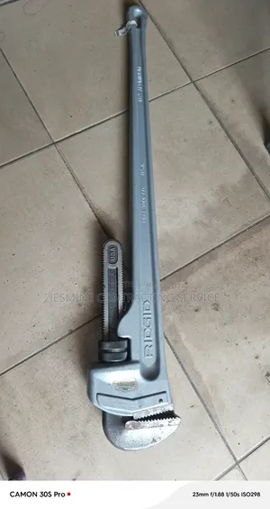 Aluminum Pipe Wrench 48"