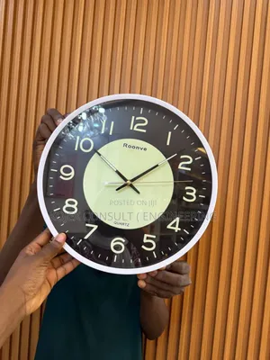 Glow in the Dark Wallclock Perfect Wall Decor