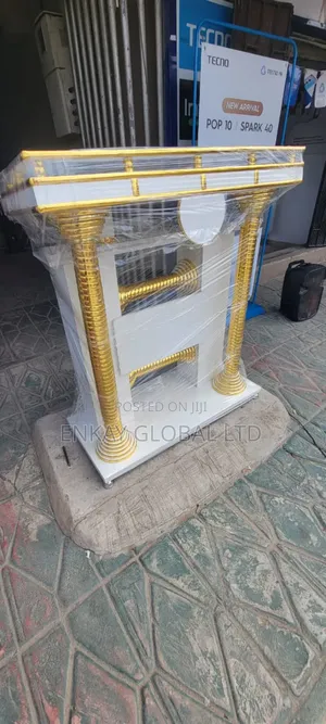 Exotic Quality Church Pulpit With Flower Vase