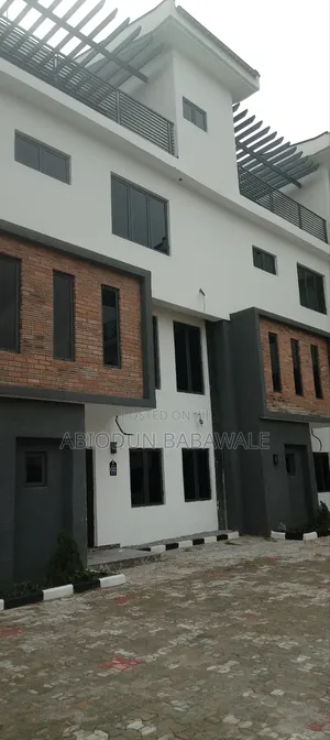 4bdrm Duplex in Jabi District Abuja for sale